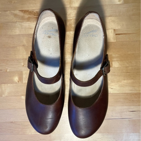 Dansko LILAH Brown Oiled Pull Up Mary Janes - Picture 4 of 12